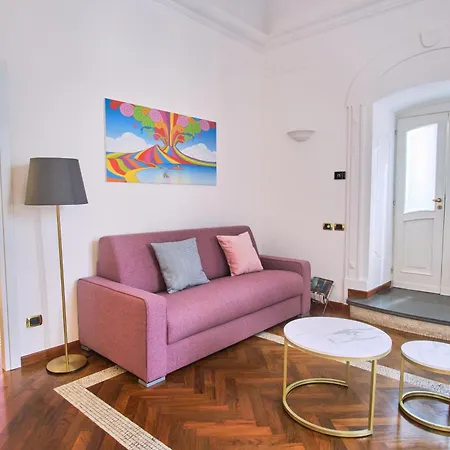 Pink Star Luxury * 나폴리